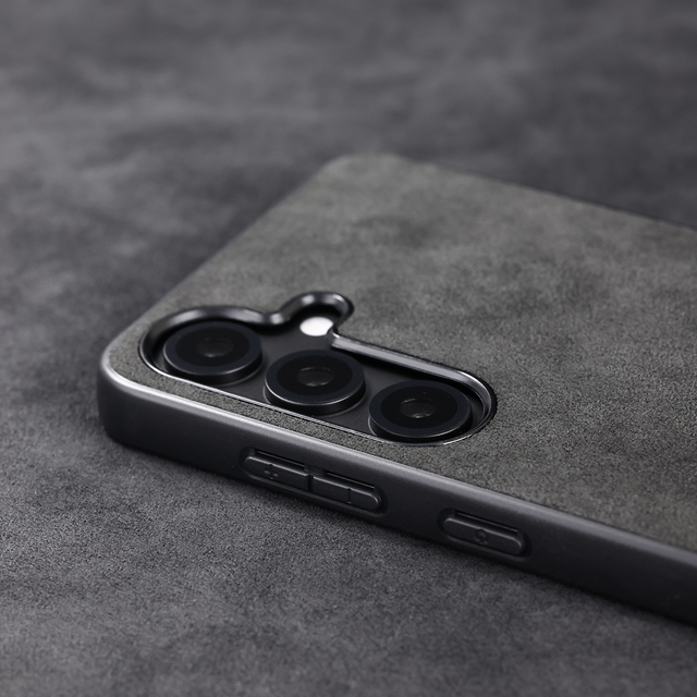 Custom Alcantara Galaxy S25 Case
